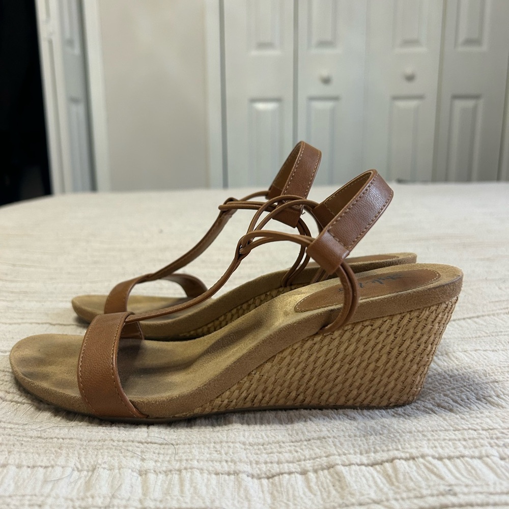 Style & Co Wedge Sandals Sz 6.5